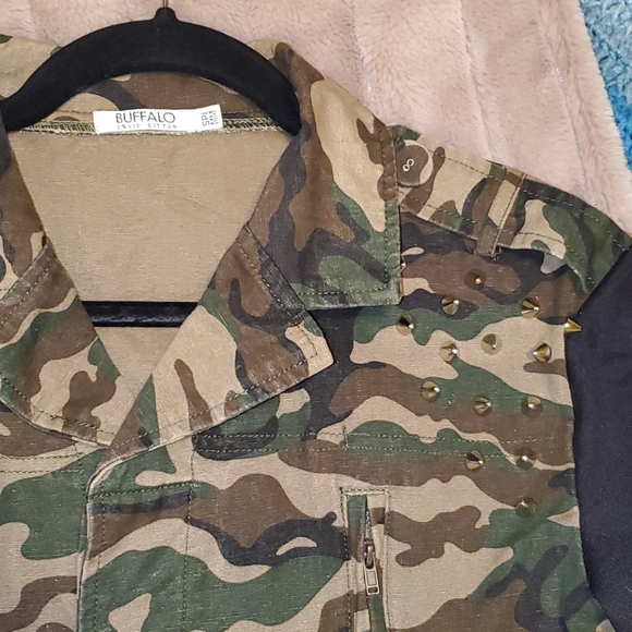 Buffalo - Fall Army Jacket - Picture 3 of 8